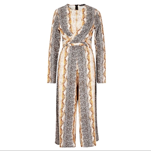🆕 ANIMAL PRINT LONG SLEEVE JUMPSUIT! - Picture 2 of 7